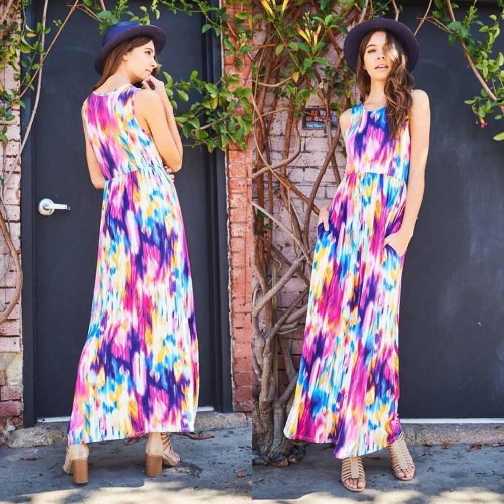 🎉HP🎉 Watercolor Maxi Dress With Pockets - Picture 2 of 9